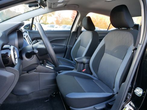 Certified 2024 Nissan Versa SV image 33