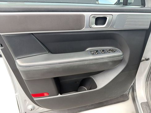 Used 2025 Hyundai Santa Fe SEL FWD image 13