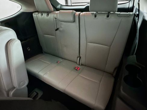 Used 2022 Toyota Highlander Limited image 30