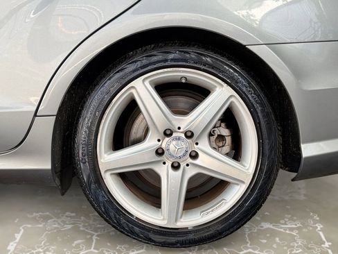 Used 2012 Mercedes-Benz CLS 550 w/ Premium I Pkg image 21