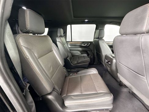 Used 2023 Chevrolet Suburban High Country w/ Premium Package 2 AWD/4WD image 54