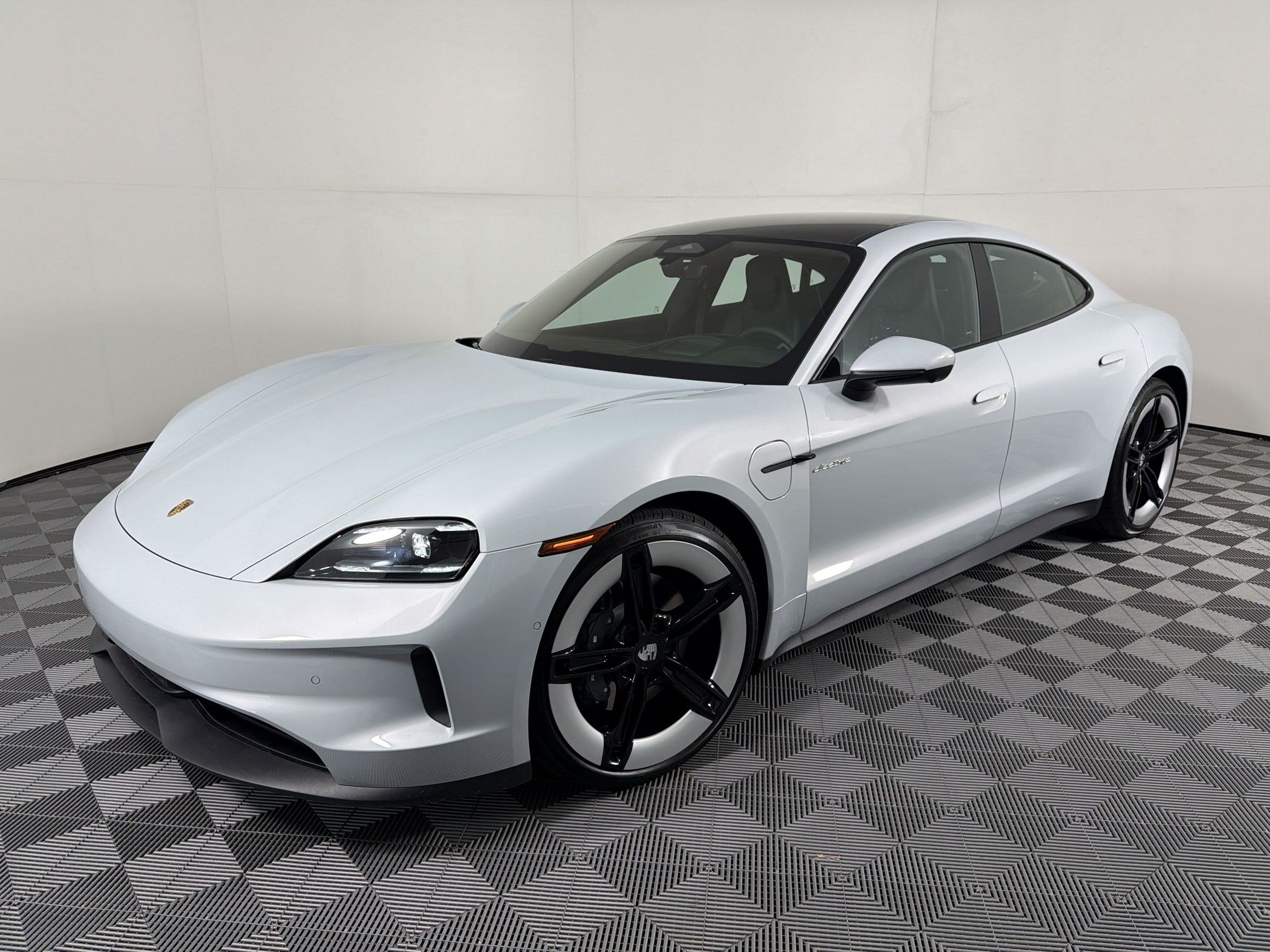 Used 2026 Porsche Taycan AWD/4WD image 1