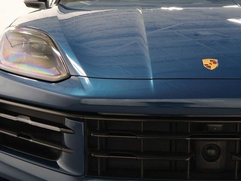 Certified 2026 Porsche Cayenne S AWD/4WD image 15
