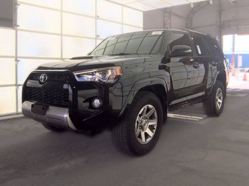 Used 2016 Toyota 4Runner Trail Premium AWD/4WD image 1