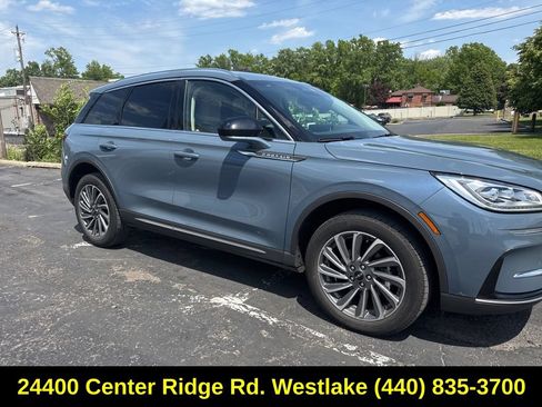 Used 2023 Lincoln Corsair Reserve AWD/4WD image 7