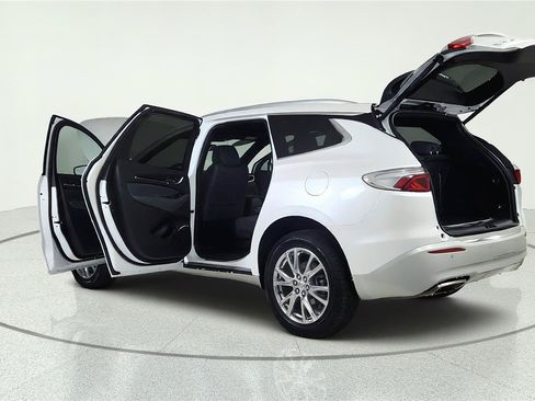 Used 2023 Buick Enclave Essence w/ Experience Buick Package AWD/4WD image 12