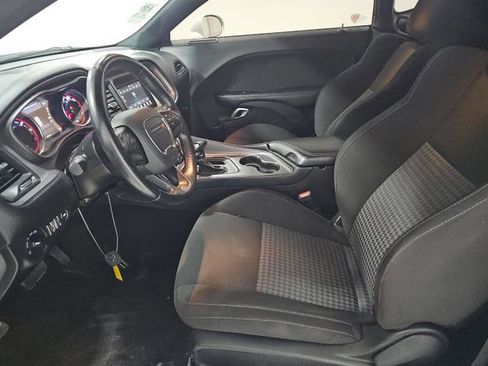 Used 2023 Dodge Challenger GT image 9