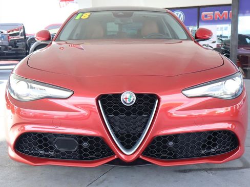 Used 2018 Alfa Romeo Giulia Ti Sport w/ Quick Order Package 22U Sport RWD image 11