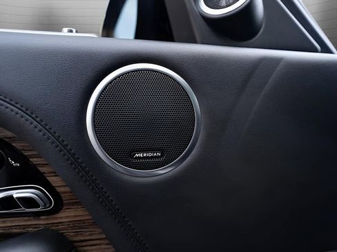 Used 2020 Land Rover Range Rover HSE image 36