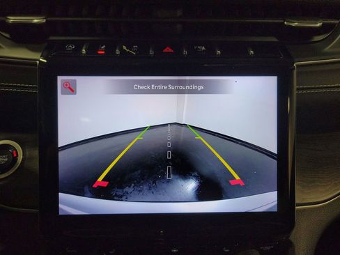 Used 2023 Jeep Grand Cherokee L Limited AWD/4WD image 19