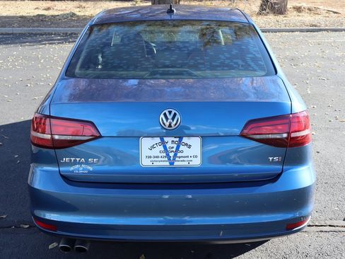 Used 2017 Volkswagen Jetta SE image 6