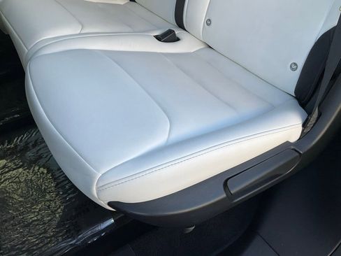 Used 2019 Tesla Model X Performance image 29