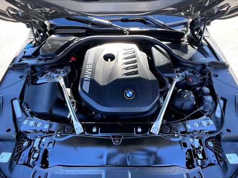 Used 2026 BMW 540i xDrive w/ M Sport Package image 32