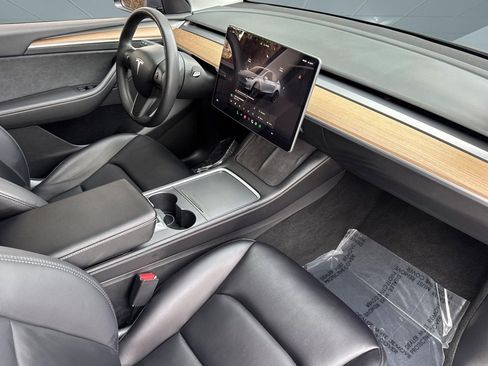 Used 2022 Tesla Model Y Performance AWD/4WD image 34