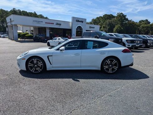 Used 2016 Porsche Panamera 4 AWD/4WD image 8