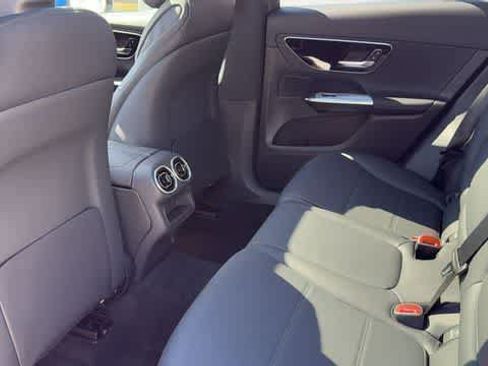 Certified 2026 Mercedes-Benz GLC 300 4MATIC image 31