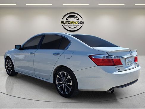 Used 2015 Honda Accord Sport image 5