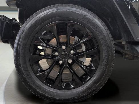 Used 2021 Jeep Wrangler Unlimited Sahara AWD/4WD image 28