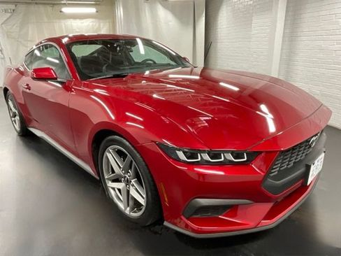 Used 2024 Ford Mustang Coupe RWD image 7