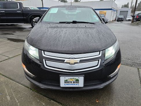 Used 2015 Chevrolet Volt Premium w/ Premium Trim Package image 2
