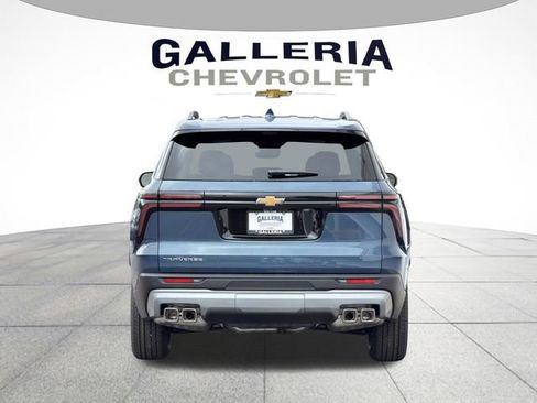New 2026 Chevrolet Traverse LT w/ Driver Confidence Package FWD image 6