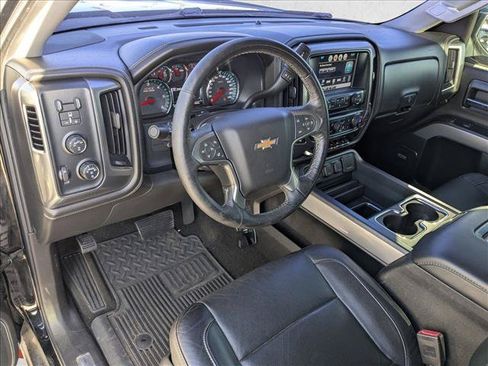 Used 2017 Chevrolet Silverado 1500 LTZ Z71 w/ LTZ Plus Package AWD/4WD image 9