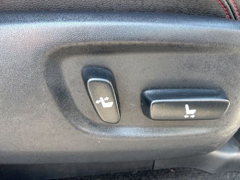 Used 2024 Toyota 4Runner TRD Off-Road Premium image 25