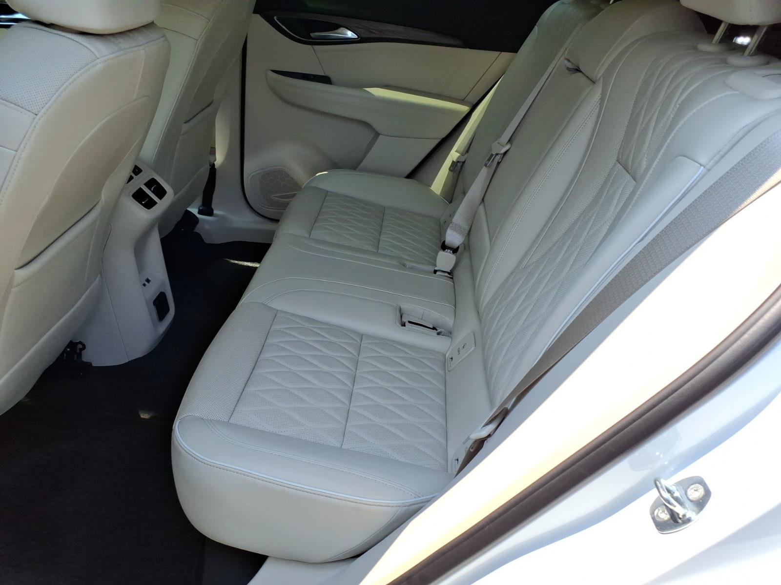 Certified 2023 Buick Envision Avenir AWD/4WD image 10