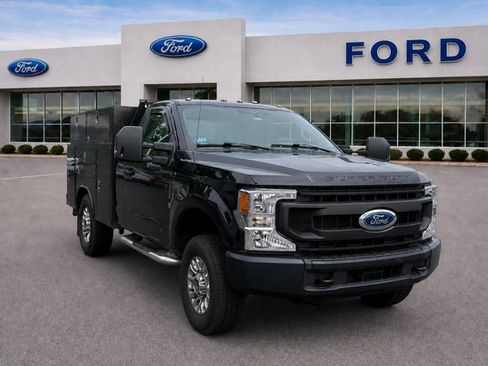 Certified 2021 Ford F250 XL w/ Snow Plow Prep Package AWD/4WD image 2