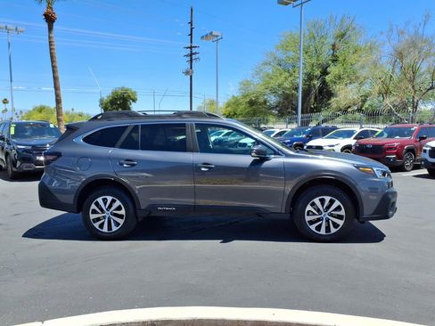 Used 2021 Subaru Outback Premium AWD/4WD image 9