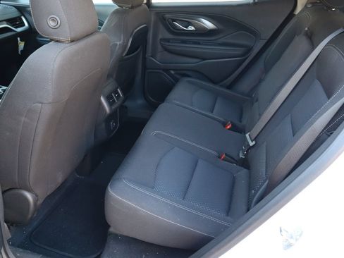 Used 2022 GMC Terrain SLE w/ Driver Convenience Package FWD image 5