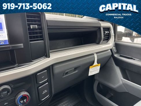 New 2026 Ford F250 XL w/ XL Chrome Package image 28