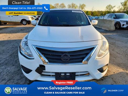 Used 2019 Nissan Versa S FWD image 7