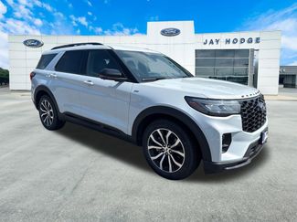 New 2026 Ford Explorer ST-Line w/ Premium Package RWD 360° Tour