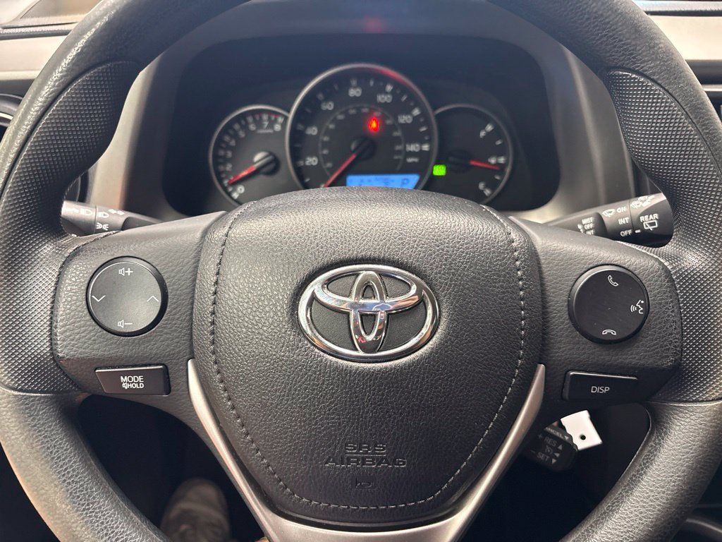Used 2016 Toyota RAV4 LE AWD/4WD image 12