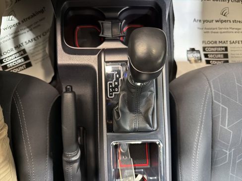 Used 2019 Toyota Tacoma TRD Off-Road image 32