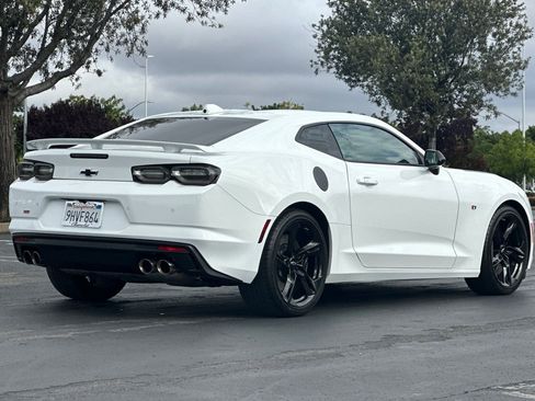 Used 2023 Chevrolet Camaro SS RWD image 4