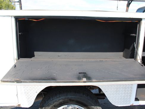 Used 2013 Ford F250 XL w/ PWR Equipment Group image 9