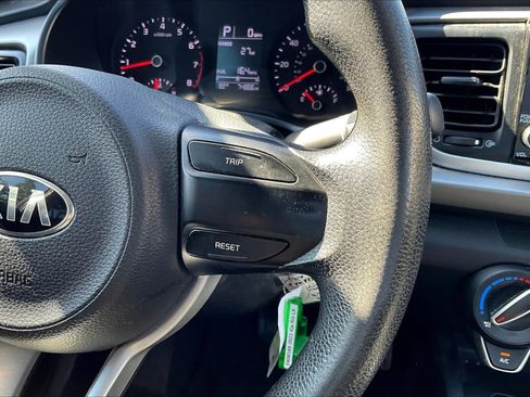 Used 2021 Kia Rio LX image 19