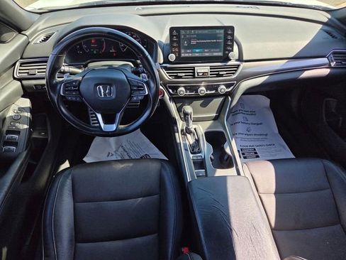 Used 2018 Honda Accord Sport image 8