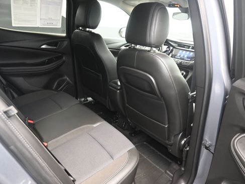 Used 2021 Buick Encore GX Preferred w/ Cold Weather Comfort Package FWD image 39