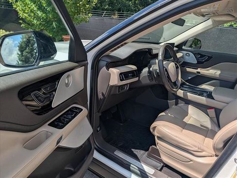 Used 2023 Lincoln Aviator Reserve w/ Equipment Group 201A AWD/4WD image 31