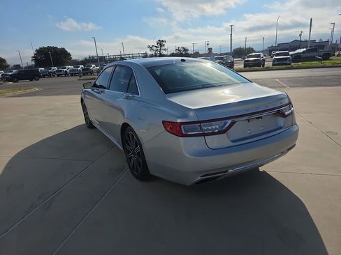 Used 2017 Lincoln Continental Reserve w/ Rear-seat Package image 18