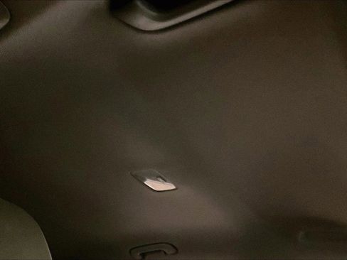 Used 2025 Hyundai Elantra Blue image 21