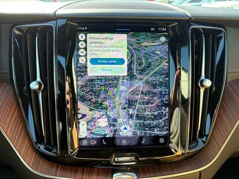 Used 2023 Volvo XC60 B5 Ultimate w/ Protection Package Premier image 38