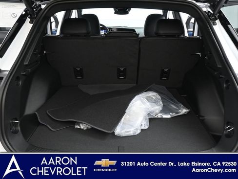 New 2026 Chevrolet Equinox EV LT image 28