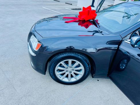 Used 2012 Chrysler 300 Limited image 49