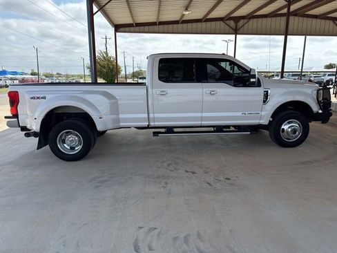 Used 2018 Ford F350 Lariat w/ Lariat Ultimate Package image 9