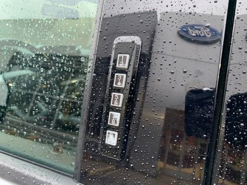 Used 2022 Ford F150 XLT w/ Equipment Group 302A High image 19