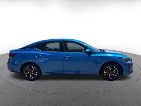 Used 2025 Nissan Sentra SV FWD image 15